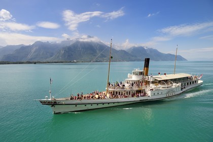 Suisse, Canton de Vaud, Veytaux, le bateau à roues à aubes Vevey (1907) de la Compagnie générale de navigation sur le lac Léman (CGN)