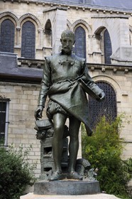 France, Paris (75), église Saint-Germain-des-Prés, statue de Bernard Palissy