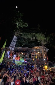 Thailand, Samui islands archipelago, Full Moon Party on Koh Pha-Ngan island, the party at night