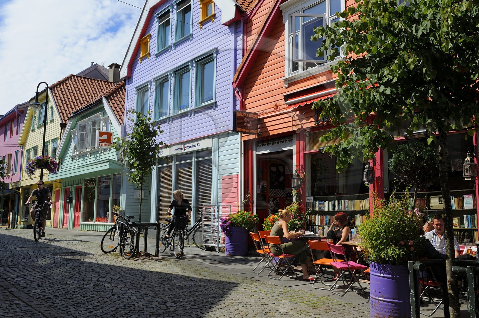 Norvège, Rogaland, Stavanger, le café Boker & Borst (Books&Booze) dans la rue Holmegate