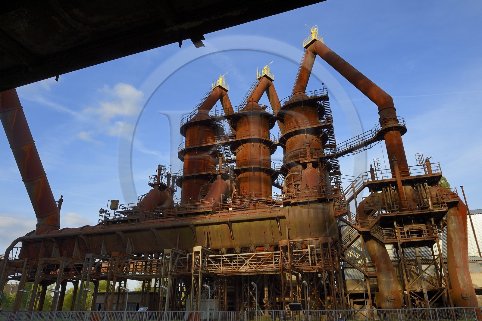 France, Moselle (57), Vallée de la Fensch, usine sidérurgique d'Uckange, Parc du Haut-fourneau U4, batiment de l'épuration des gaz