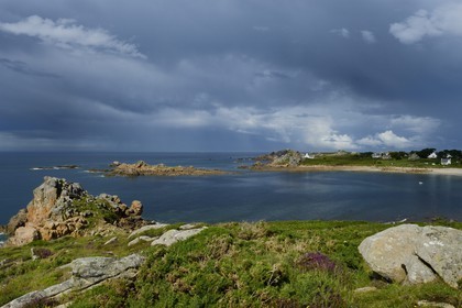 France, Finistere, Morlaix bay, Pointe de Diben and Port Blanc beach