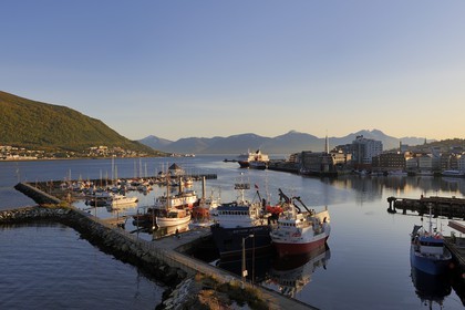Norway, Troms County, Tromso harbour in Tromsesundet Fjord