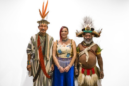France, Paris (75), siège de l'UNESCO, conférence à l'Université de la Terre du 25 novembre 2022, Benki Piyako, Twyla Edgi Masuzumi et Mundiya Kepanga (trois leaders autochtones représentants des forêts primaires)