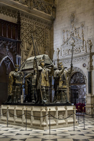 Espagne, Andalousie, Séville, la cathédrale, classé Patrimoine Mondial de l'UNESCO, mausolé de Christophe Colomb (mausoleo de Colon)