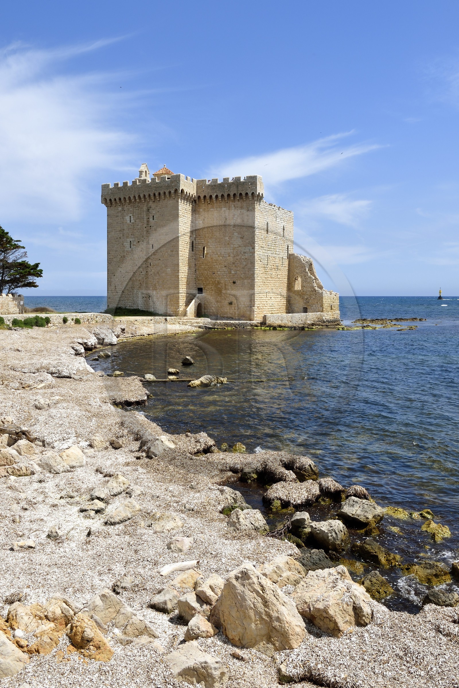 France, Alpes-Maritimes (06), Cannes, Iles de Lérins, Ile de Saint-Honorat, Abbaye de Lérins, ancien monastère fortifié élevé en 1073