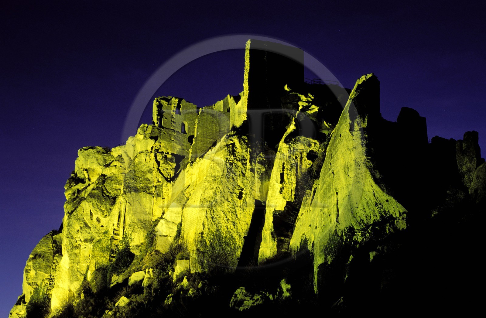 France, Bouches-du-Rhône (13), Les Baux-de-Provence, labellisé Les Plus Beaux Villages de France, les ruines du château et son donjon