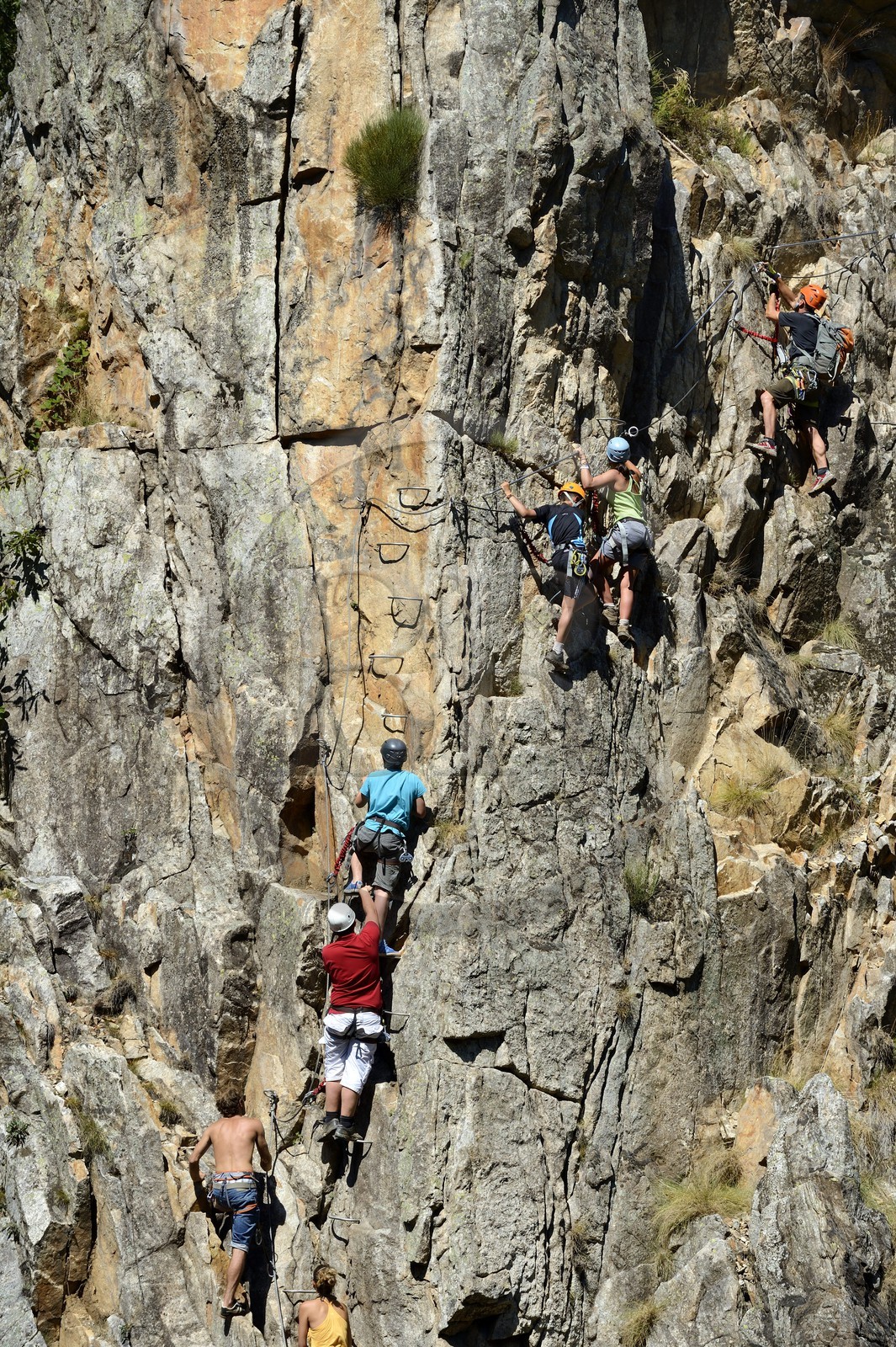 France, Ardèche (07), Parc Naturel Régional des Monts d'Ardèche, Thueyts, la haute-vallée de la rivière Ardèche, La via ferrata du Pont du diable France, Ardèche (07), Parc Naturel Régional des Monts d'Ardèche, Thueyts, la haute-vallée de la rivière Ardèche, La via ferrata du Pont du diable