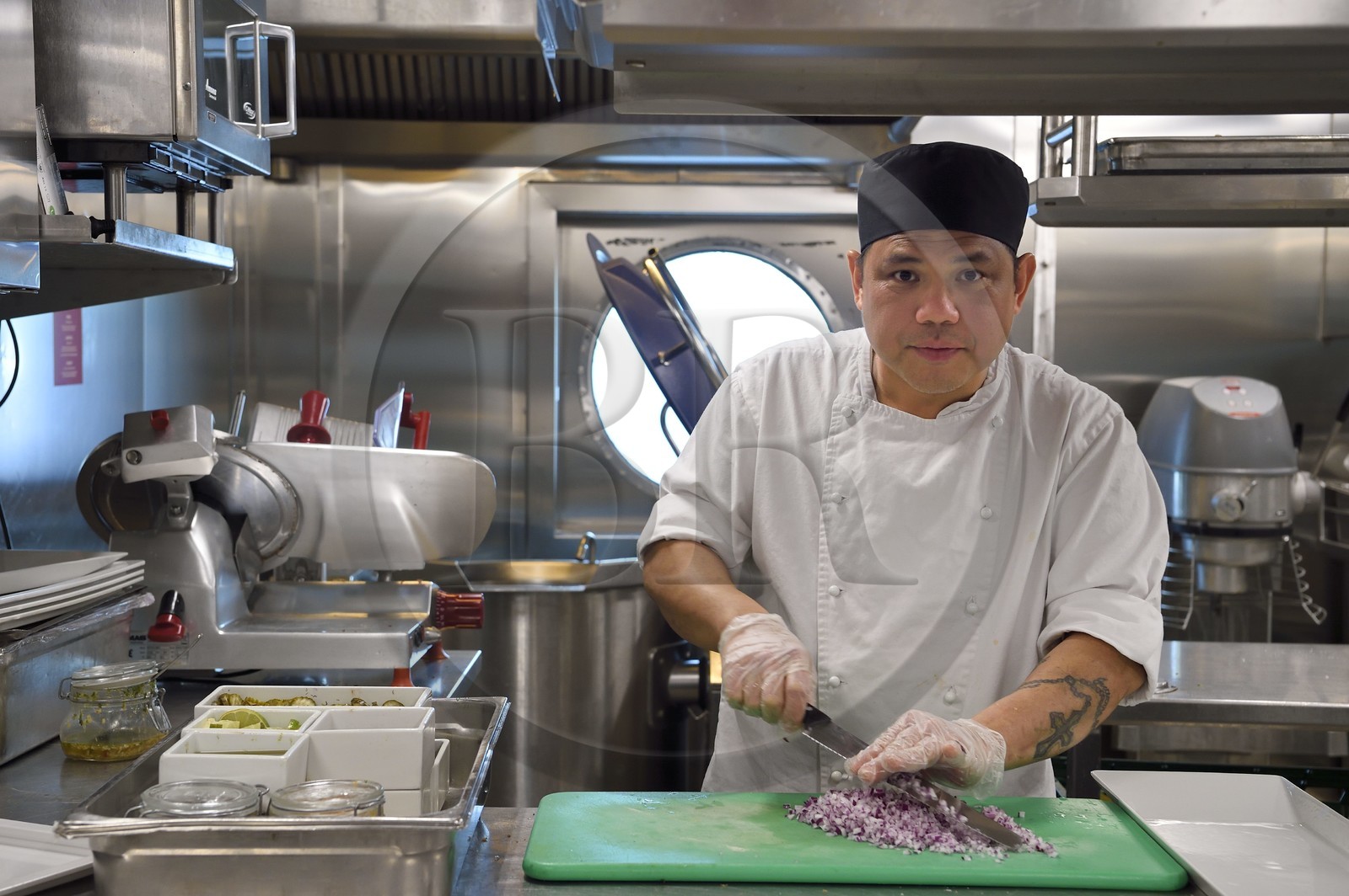 Groenland, cote ouest, bateau de croisière MS Fram de la compagnie Hurtigruten, les cuisines