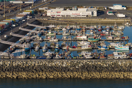 France, Charente-Maritime (17), La Rochelle, Port de pêche de Chef de Baie, le bassin des coureauleurs (vue aérienne)