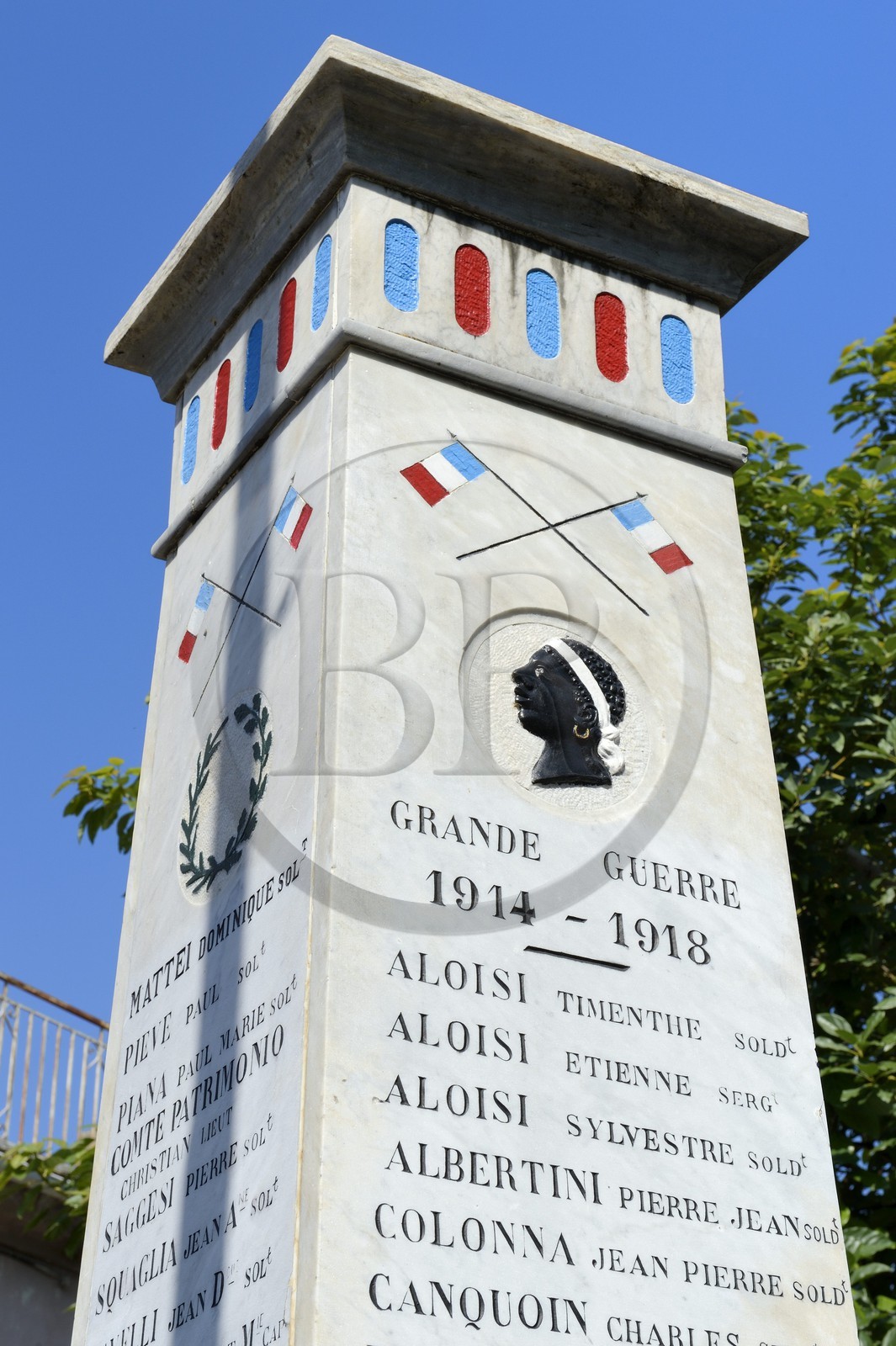 France, Haute Corse, Casinca region in Castagniccia, village of Penta di Casinca, the war memorial with the Moor's head emblem of Corsica