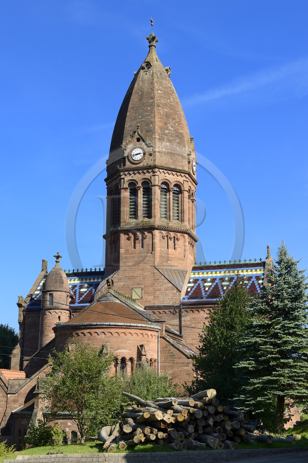 France, Moselle (57), Saint-Louis-les-Bitche, église Saint-Louis élevé grâce à l'aide financière de la famille du Coëtlosquet, propriétaire de l'usine de la Cristallerie Saint-Louis vers 1900