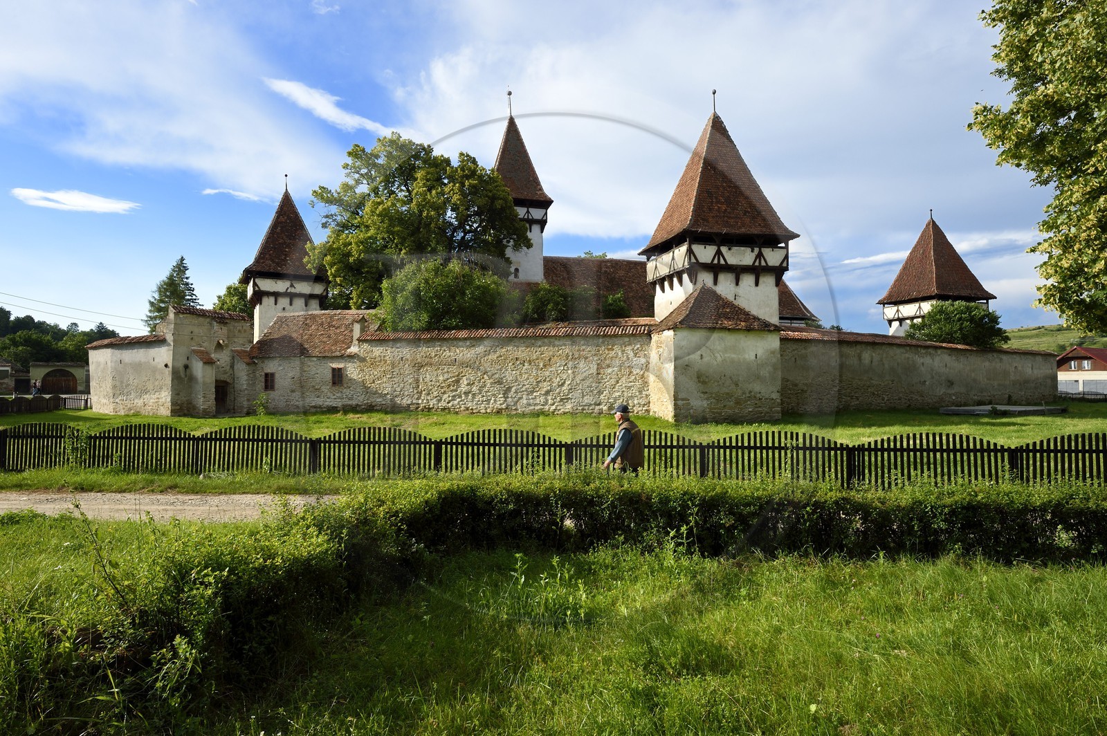 Roumanie, Transylvanie, Cincsor, église fortifiée du XIIIème siècle