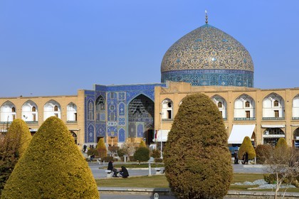 Iran, Isfahan Province, Isfahan, naghsh-i jahan square also known as Imam Khomeiny square, listed as World Heritage by UNESCO, the Sheikh Lotfollah Mosque