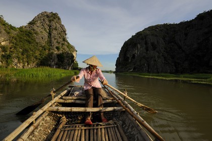 Vietnam, Ninh Binh province nicknamed Inland Halong Bay, Van Long Nature Reserve