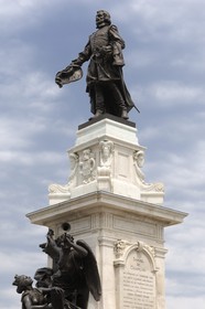 Canada, province de Québec, ville de Québec, Vieux-Québec classé Patrimoine Mondial de l' UNESCO, terrasse Dufferin , la statue de Samuel de Champlain