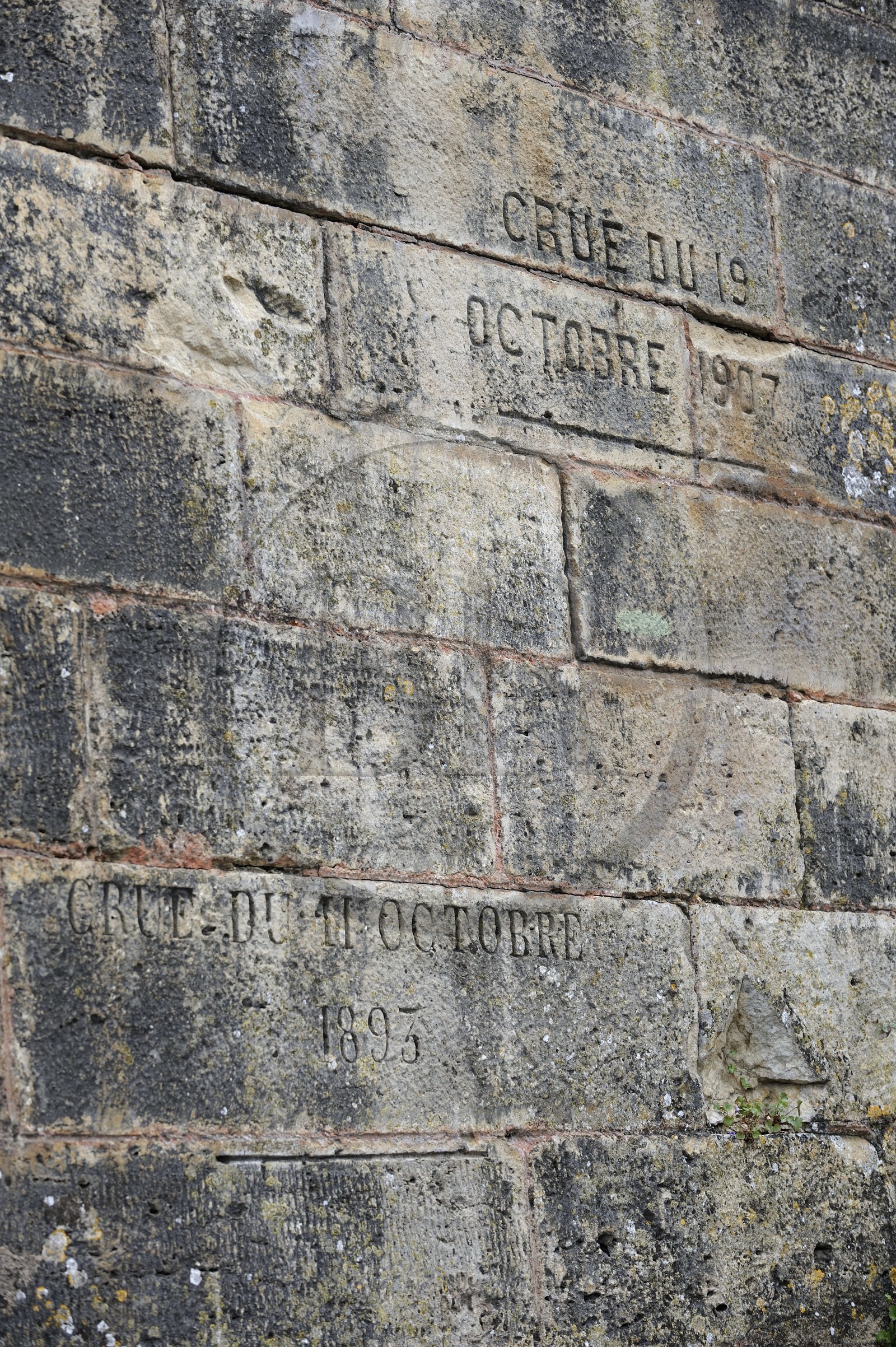 France, Nièvre (58), La Charité-sur-Loire, repères des innodations de la Loire passées