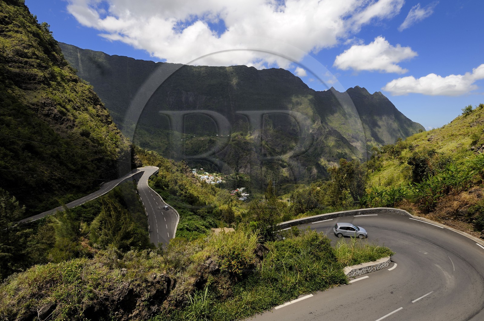 France, île de la Réunion, route d'accés au cirque de Cilaos, classé Patrimoine Mondial de l'UNESCO