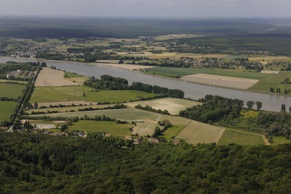 France, Seine-Maritime (76), la Seine et le Parc Regional de Brotonne en arrière plan (vue aérienne)