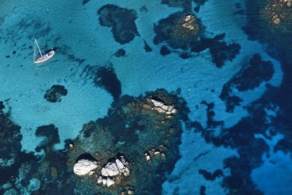 France, Corse-du-Sud (2A), Bonifacio, Réserve naturelle des iles Lavezzi (vue aérienne)