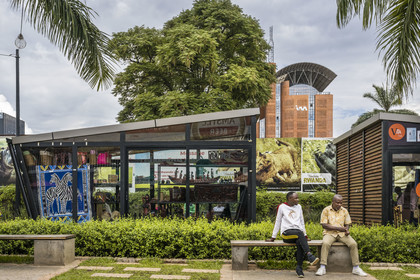 Rwanda, Kigali, centre ville Kigali CBD, Zone piétonne sur KN 4 Ave et la Maison des Nations Unies en arrière-plan