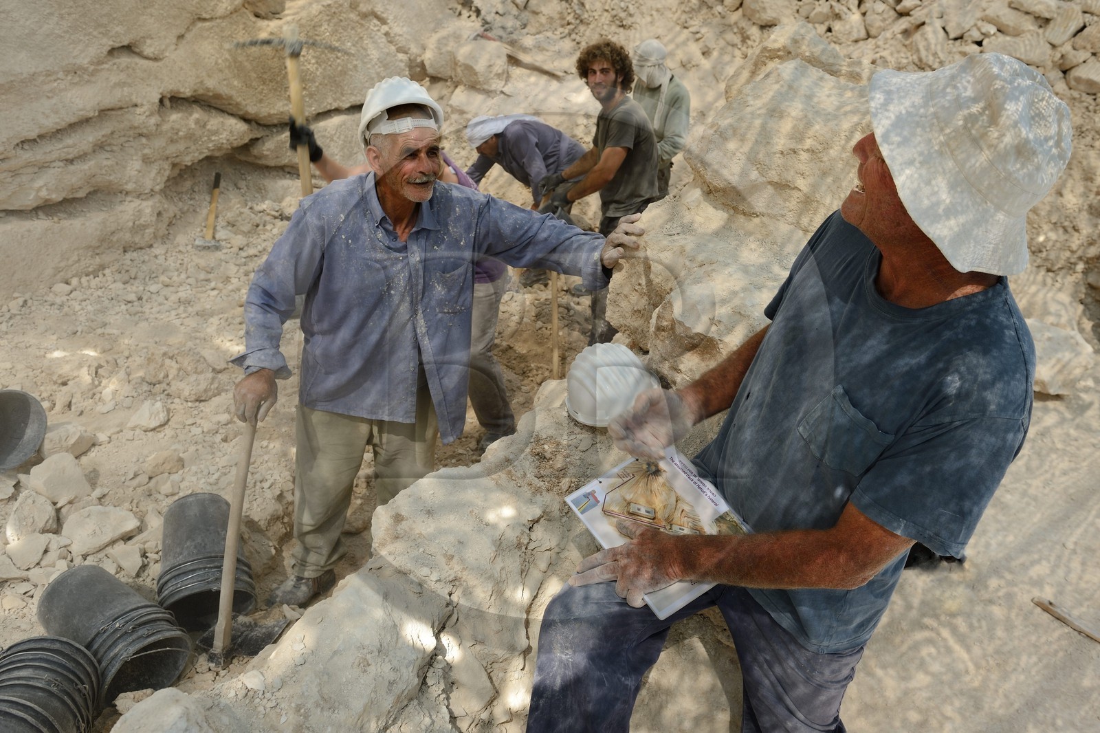 Israel, Cisjordanie, l'Hérodion, colline artificiellement exhaussée qui abrite les ruines d'un palais fortifié construit par le roi Hérode Ier le Grand (site classé Parc National), les fouilles du théâtre du roi Hérode ont été menées par le professeur Ehud Netzer et maintenant par Yakov Kalman