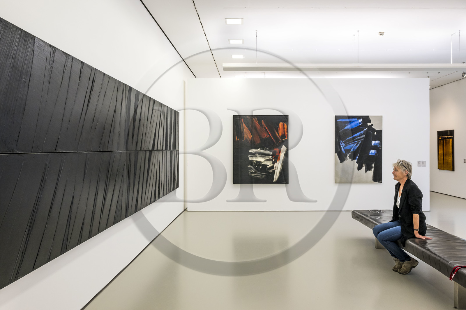 France, Hérault (34), Montpellier, centre historique, musée Fabre, salles dédiées à l'artiste Pierre Soulages (1919-2022), peinture 162x724 cm, mars 1986