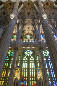 Espagne, Catalogne, Barcelone, quartier de l'Eixample, basilique de la Sagrada Familia de l'architecte du modernisme catalan Antoni Gaudi classée Patrimoine Mondial de l'UNESCO, le côté Est de la Nef