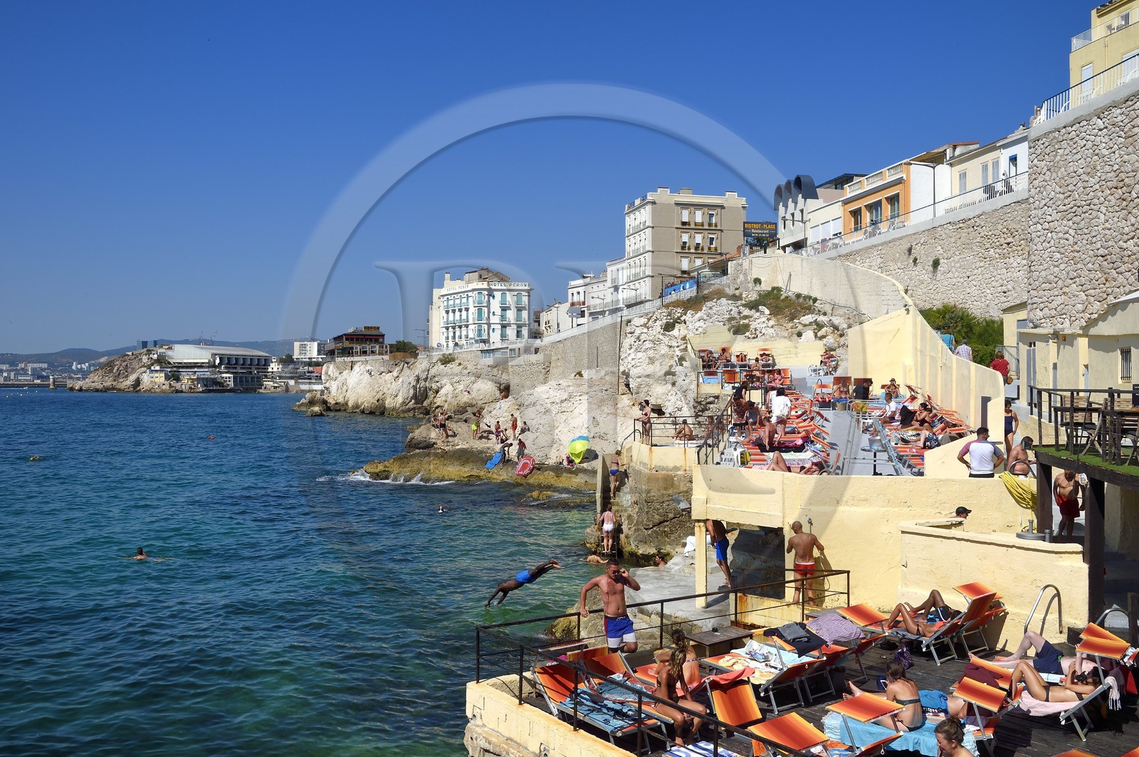 France, Bouches-du-Rhône (13), Marseille, quartier des Catalans, restaurant le Bistrot plage sous la Corniche du Président JF Kennedy