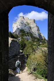 France, Aude (11), Pays Cathare, le château de Peyrepertuse du XIIe siecle, le château Saint-Georges dans la partie haute