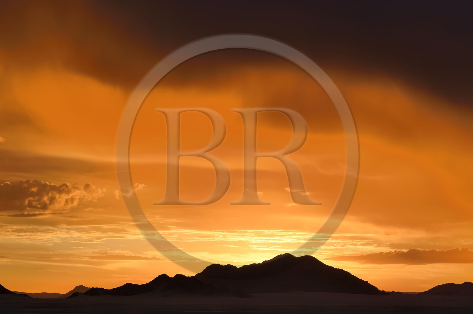 Namibia, Hardap region, Namib Desert East of the Namib Naukluft National Park towards Sossusvlei, sky blazing at sunset