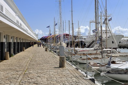 France, Charente-Maritime (17), La Rochelle, le bassin des grands yachts, Musée Maritime, la frégate météorologique France I, navire amiral du musée