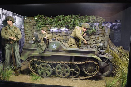 France, Calvados (14), Colleville-sur-Mer, Overlord-Museum, Normandy 44, collection américaine à l'intérieur du musée, Kettenkrad moto chenilles allemande capturée