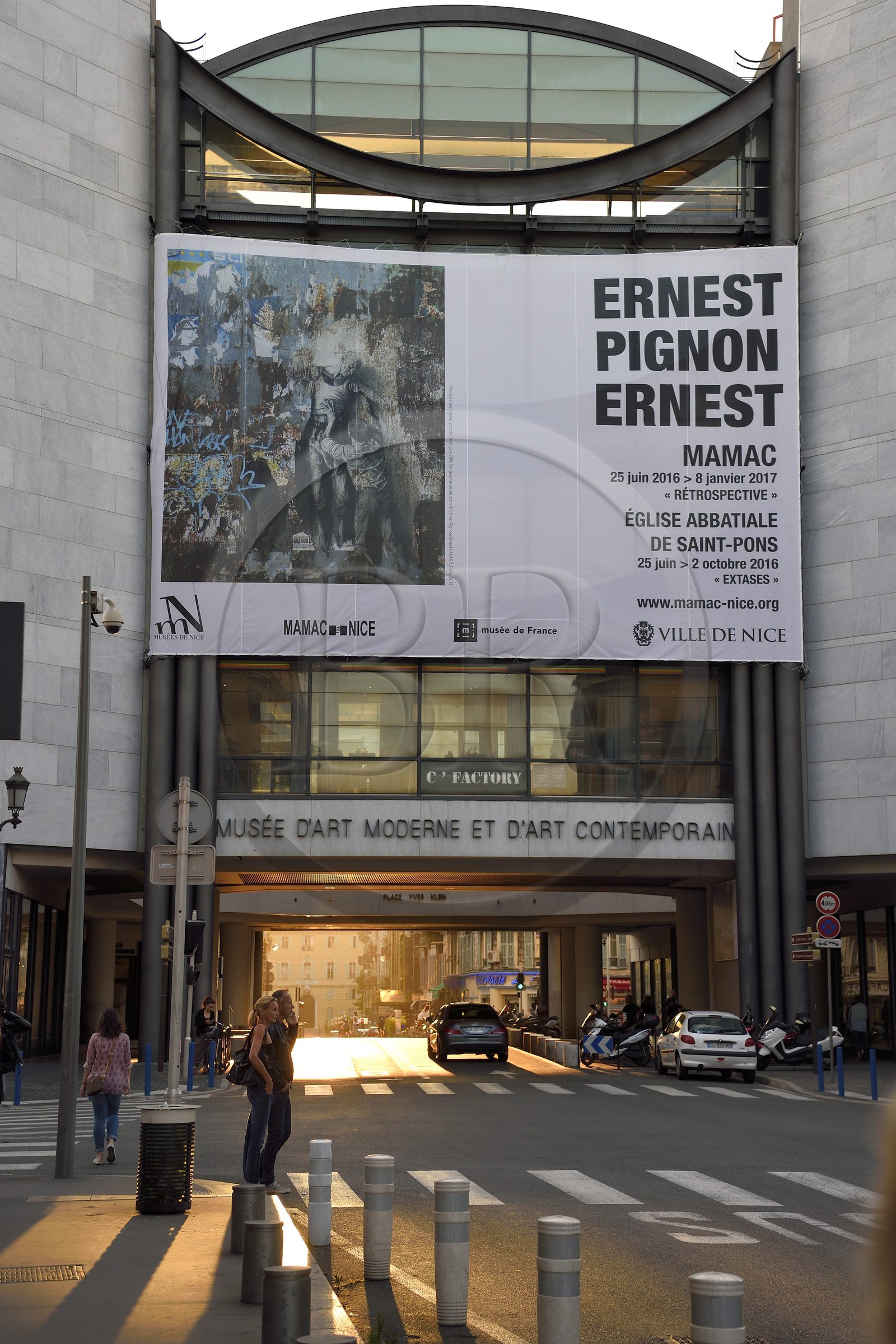 France, Alpes-Maritimes (06), Nice, le musée d'Art Moderne et Contemporain, affiche pour une exposition de Ernest Pignon Ernest