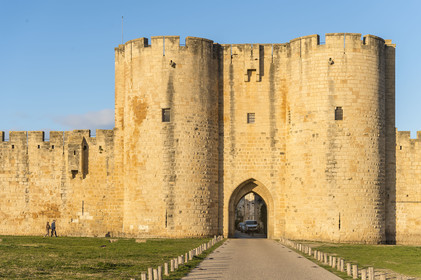 France, Gard (30), Aigues-Mortes, tours et remparts Sud