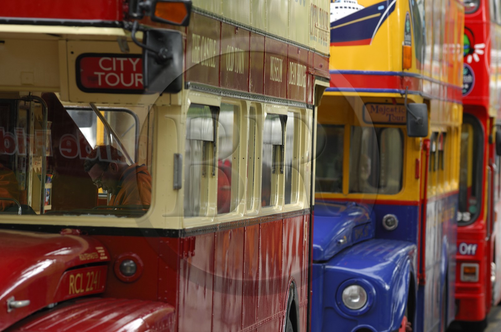 Royaume-Uni, Ecosse, Edimbourg, Bus à Impériale sur Princes street