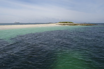 France, Finistere, La Foret Fouesnant, Glenan islands, Guiriden island sandbank