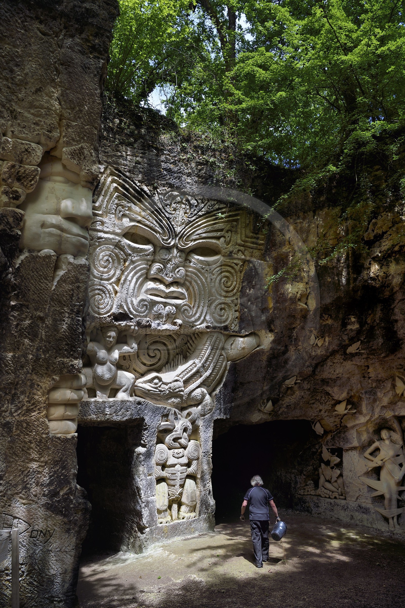 France, Charente-Maritime (17), Saintonge, Port-d'Envaux, Les Lapidiales crées par Alain Tenenbaum, Land art, sculptures à ciel ouvert dans l'ancienne carrière des Chabossières