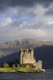 United Kingdom, Scotland, Highlands, Ross and Cromarty County, Eilean Donan Castle, castle at the start of Loch Duich