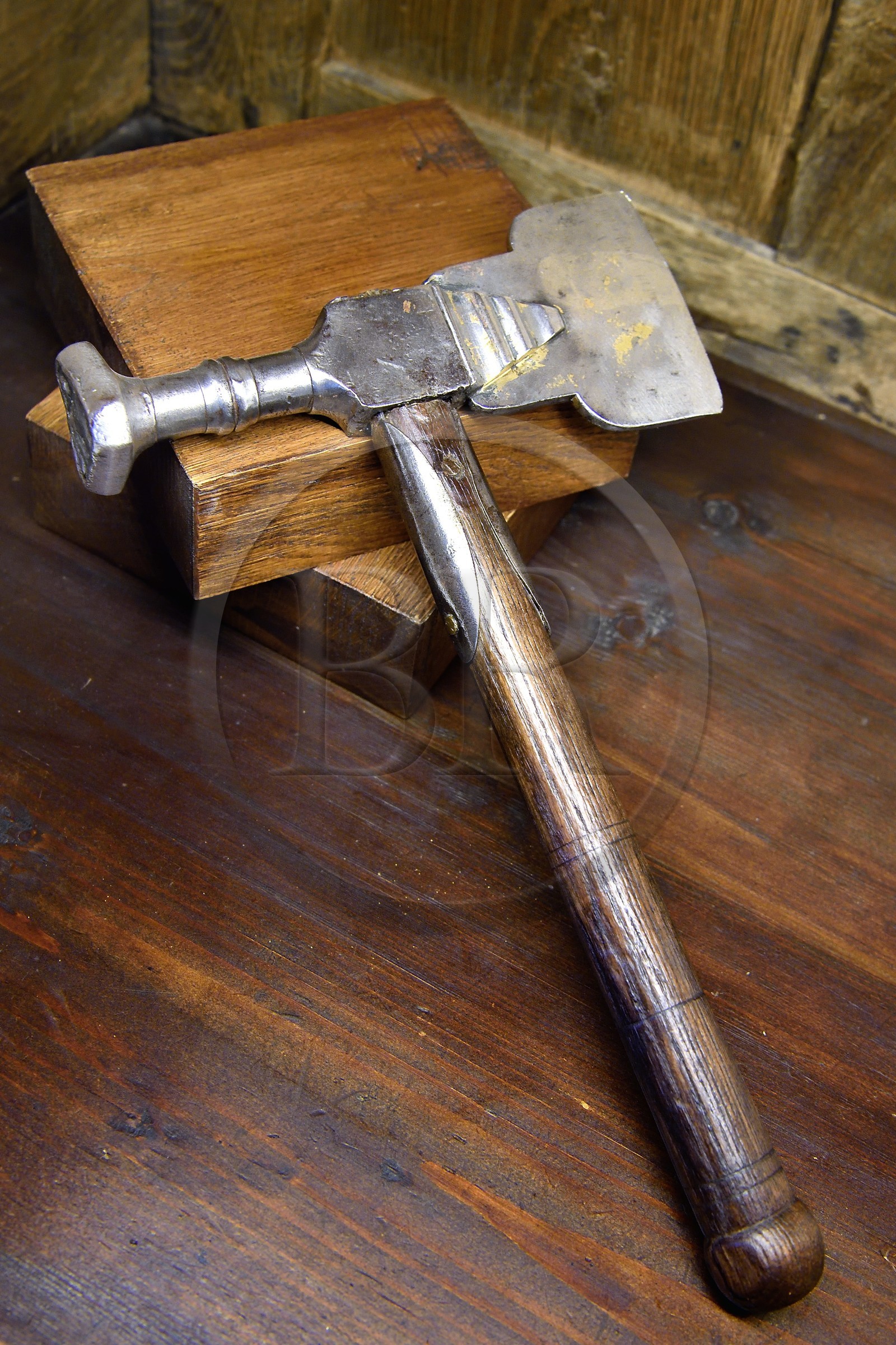France, Aisne (02), Château-Thierry, Musée Jean de La Fontaine - Ville de Chateau-Thierry, marteau de Maître des Eaux et Forêts, charge exercée par Jean de La Fontaine et son père France, Aisne (02), Château-Thierry, Musée Jean de La Fontaine - Ville de Chateau-Thierry, marteau de Maître des Eaux et Forêts, charge exercée par Jean de La Fontaine et son père