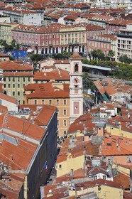France, Alpes-Maritimes (06), Nice, quartier du Vieux Nice, Tour de l'Horloge et la place Masséna en arrière plan