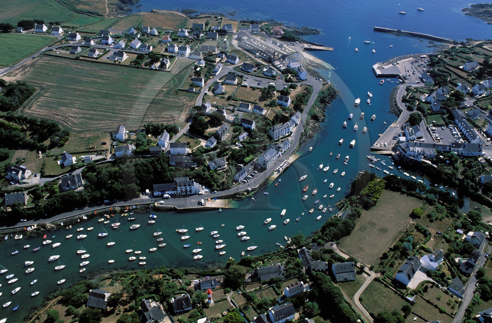 France, Finistère (29), le ria et le petit port de Doëlan (commune de Clohars-Carnoët) (vue aérienne)