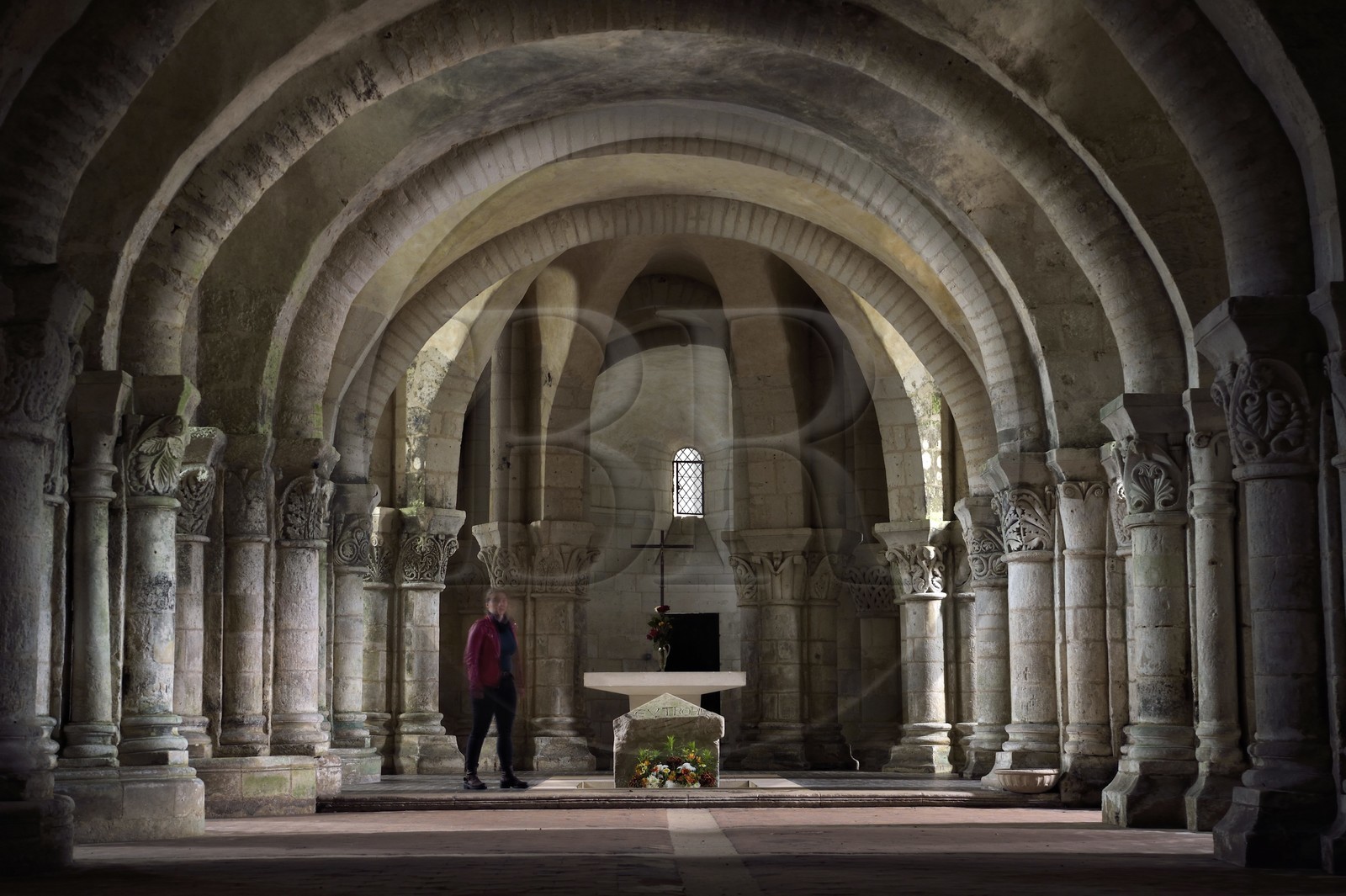 France, Charente-Maritime (17),  Saintonge, Saintes, la basilique Saint-Eutrope, la basilique funéraire également appelée église basse ou crypte abrite le cénotaphe du saint