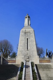 France, Meuse, Verdun, Monument a la Victoire (Monument to the Victory ) of architect Leon Chesnay, Memorial Crypt in which files are kept soldiers holding the Medal of Verdun, frank warrior statue atop