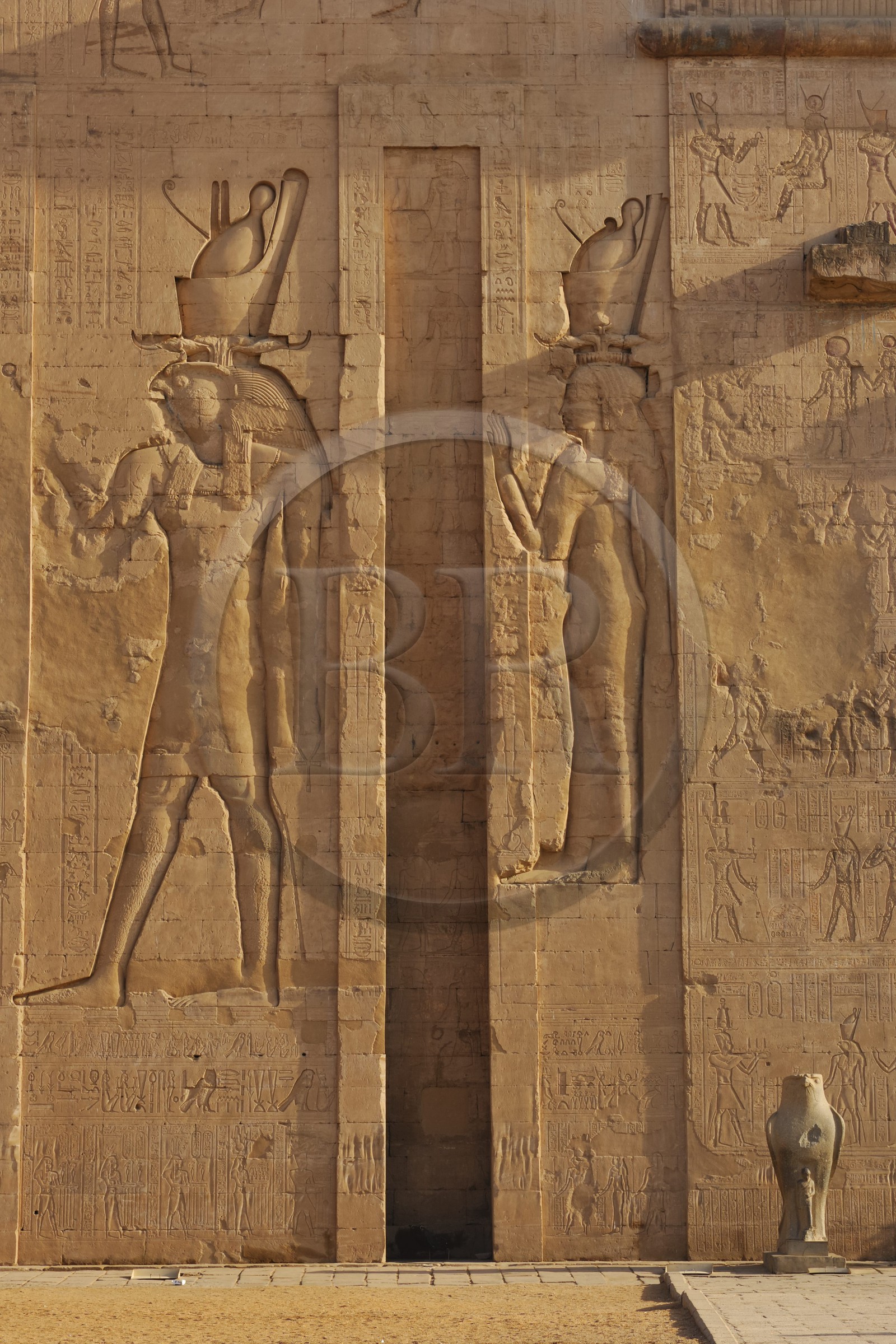 Egypte, Haute Egypte, vallée du Nil, Edfou, temple dédié au dieu Horus