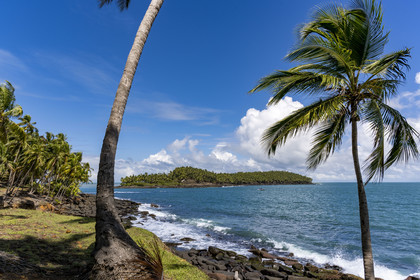 France, Guyane, Kourou, Iles du Salut, l'Ile du Diable vue depuis l'Ile Royale, elle a servi de bagne aux prionniers politique dont Alfred Dreyfus