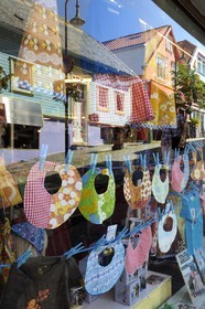 Norvège, Rogaland, Stavanger, créatrice de vêtements pour enfants dans la rue Holmegate