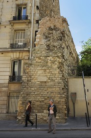 France, Paris (75), l’enceinte de Philippe Auguste dans la rue Clovis