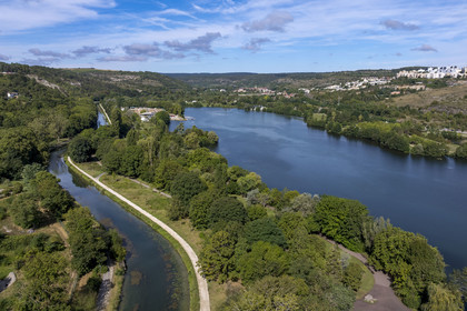 France, Côte-d'Or (21), Dijon, le canal de Bourgogne et le lac Kir