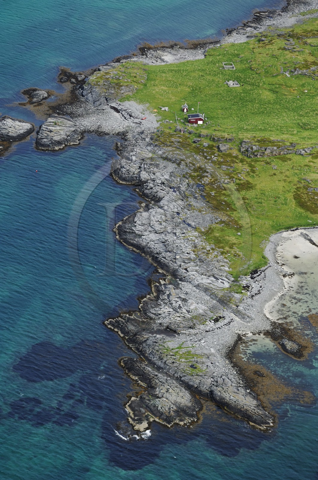Norvège, Laponie, région du Finnmark, la côte vers le Cap Nord (vue aérienne)